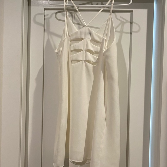 Fate. White short dress. Skinny straps. - Picture 2 of 4